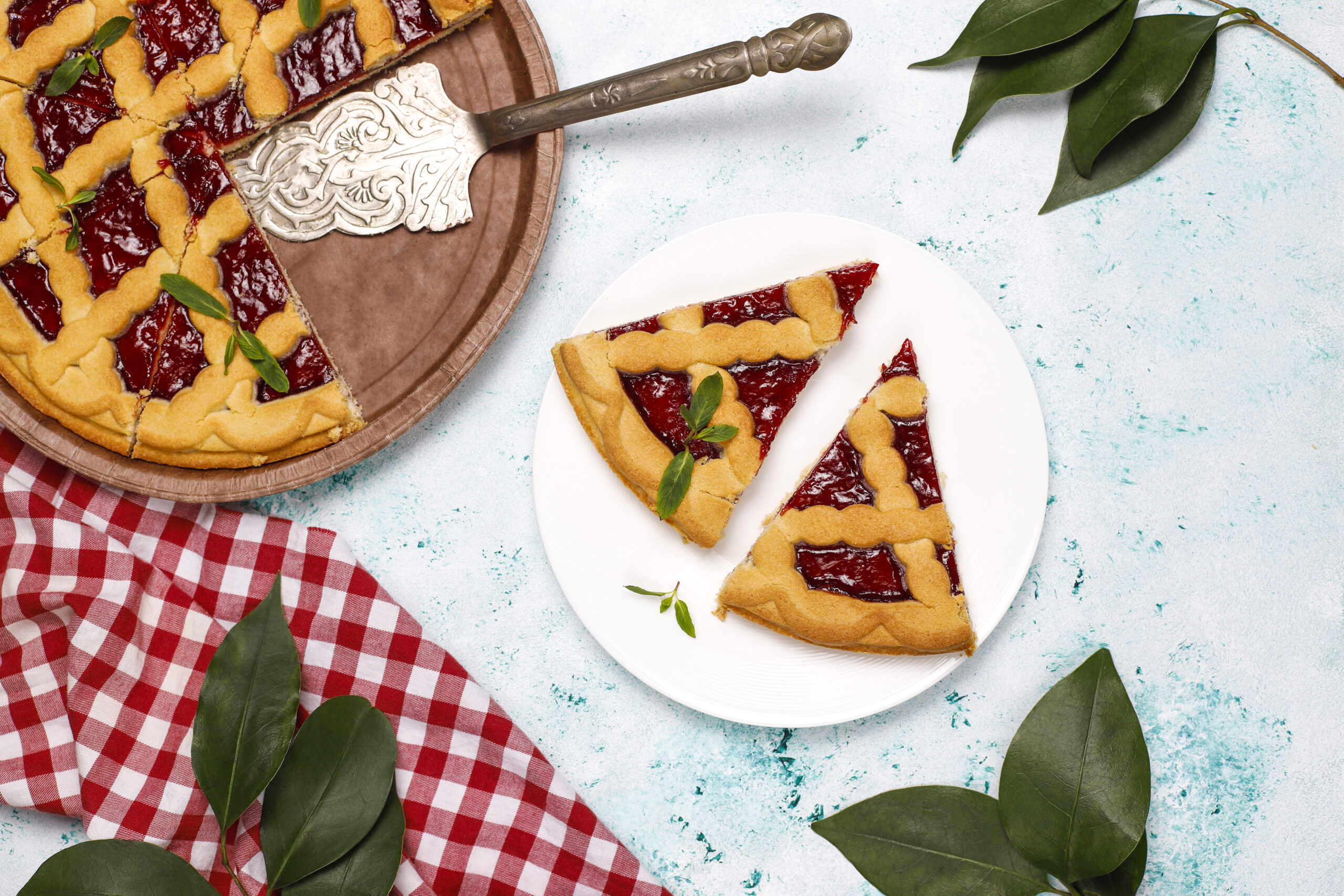 Delicious traditional berry cherry pie Crostata on light backgro